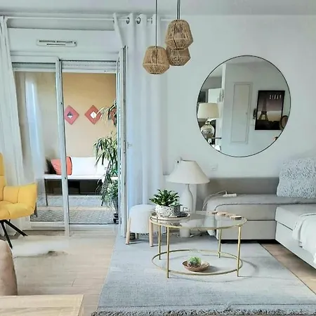 Cosy Proche Centre *